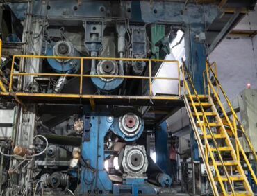 tissue mahine touch roll and press
